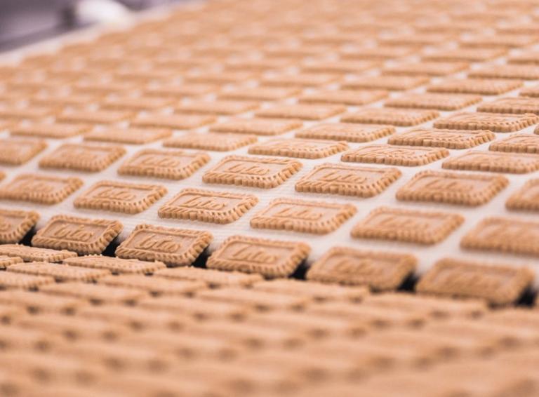 Production Biscoff® cookie Production Biscoff® cookie