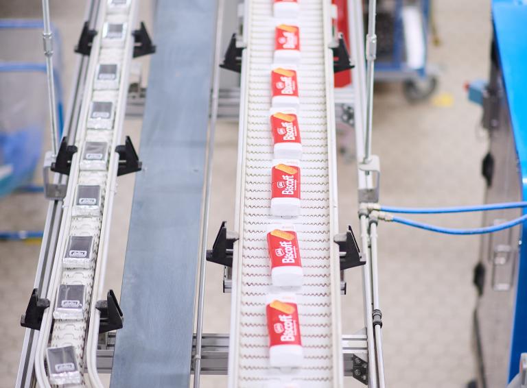 Production Biscoff® cookie Production Biscoff® cookie